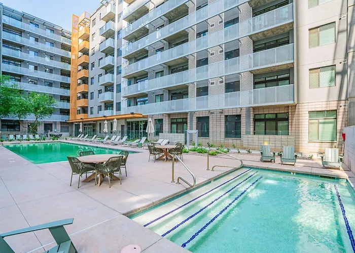 Apartment Dt Escape With Pool Gym Parking Wd Balcony *