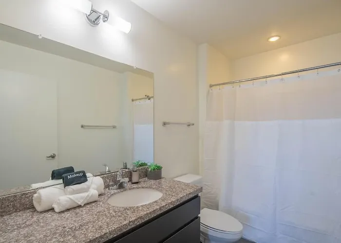 Dt Escape With Pool Gym Parking Wd Balcony Apartment Phoenix